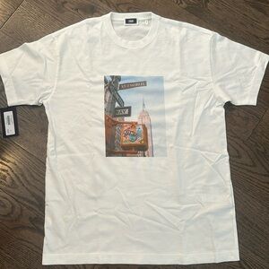 Kith men’s tshirt size small